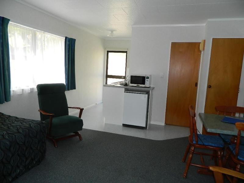 Opononi Hotel Eksteriør billede
