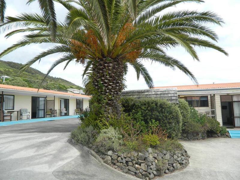 Opononi Hotel Eksteriør billede