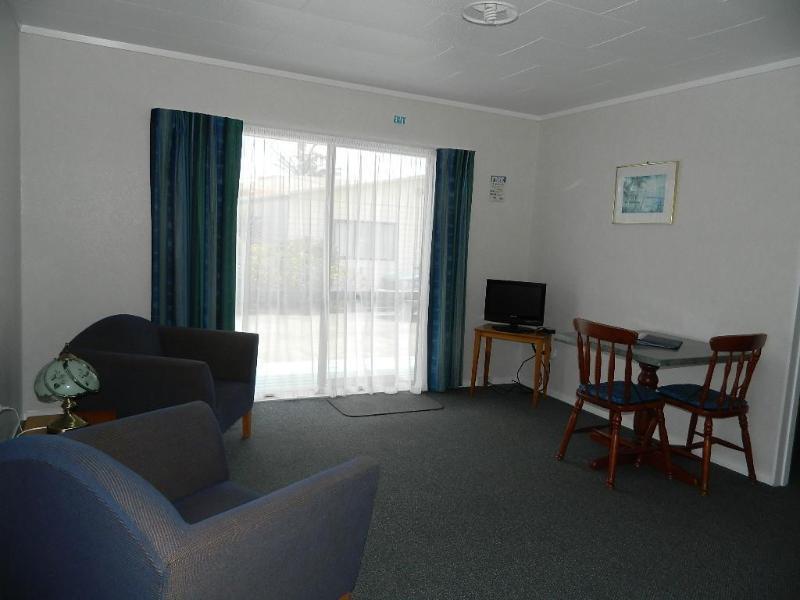 Opononi Hotel Eksteriør billede