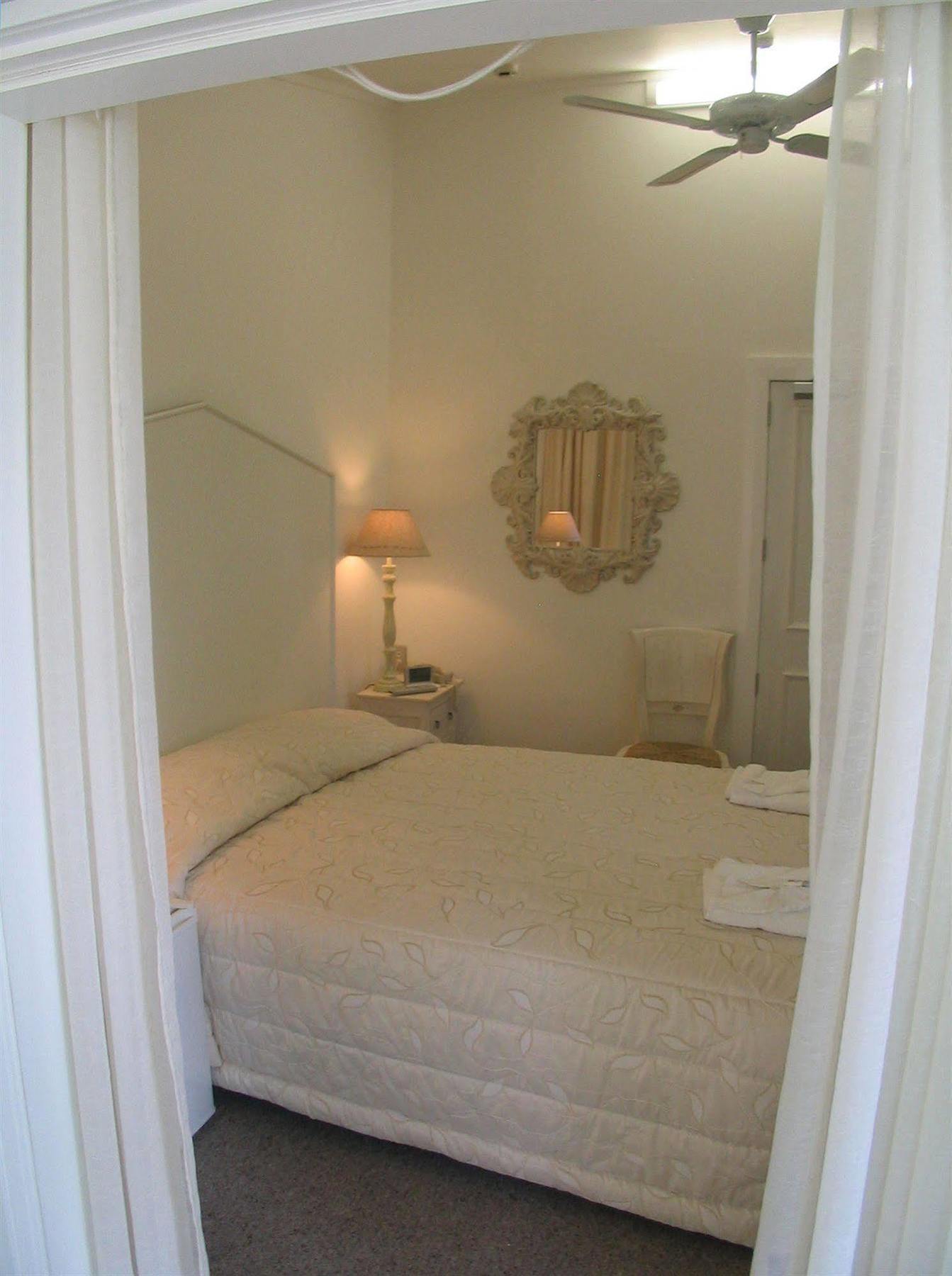 Opononi Hotel Eksteriør billede